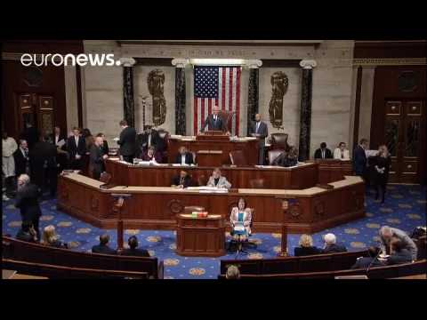 Congress reaches deal to pass temporary funding bill