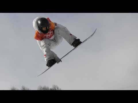 'Flying Tomato' peels back years to win landmark snowboard gold