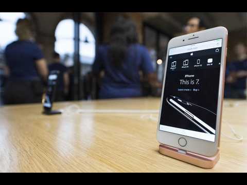iPhone 7 'no service' glitch given free repairs