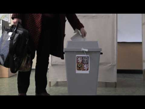 Polls open in Czech vote