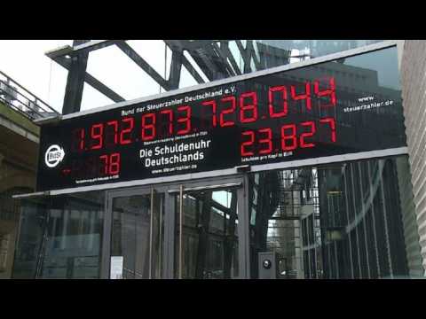 German 'debt clock' counts down for first time in 22 years