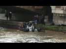 Paris: Policewoman goes missing during Seine diving exercise - Label : AFPTV - First images - Category : Sport