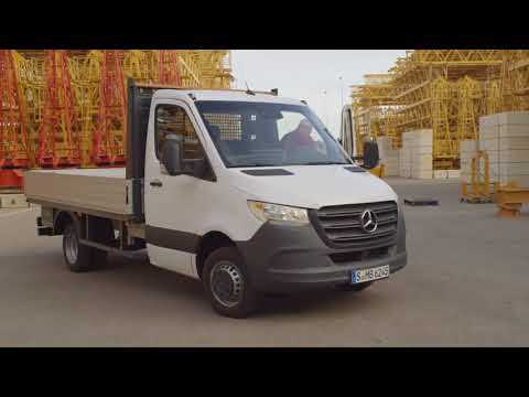 The new Mercedes-Benz Sprinter Construction site pickup - Driving Video