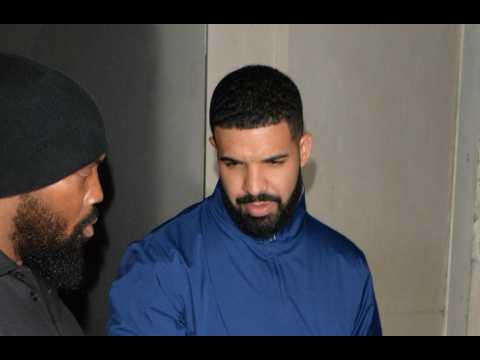 Drake supports ex Serena Williams at Wimbledon