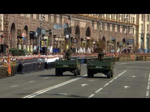 Kiev hosts a military parade for 27 years of independence