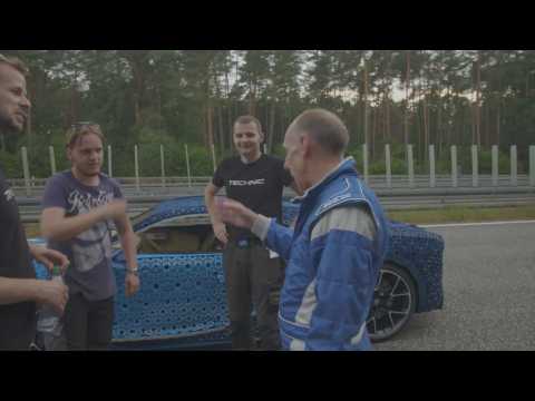 Bugatti Chiron made by Lego Technic - Conversation