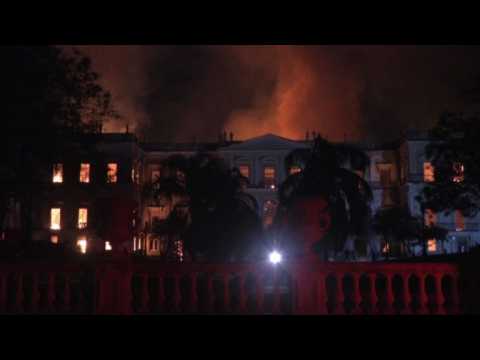 Fire tears through prized Rio museum
