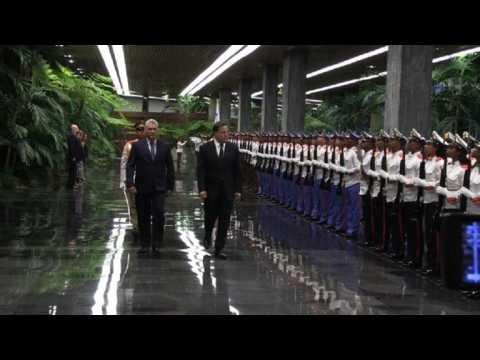 Cuba president holds welcoming ceremony for Panama president