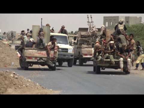 Yemeni pro-government forces advance towards Hodeida