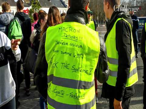 Pouquoi l'Elysée semble craindre le mouvement des "gilets jaunes" ? L'analyse de Ghislaine Ottenheimer