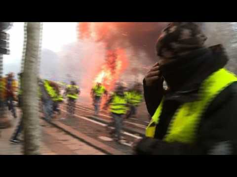 Explosion rings out at Paris protest barricade