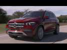 Mercedes-Benz GLE 450 4MATIC in Hyacinth Red Driving Video