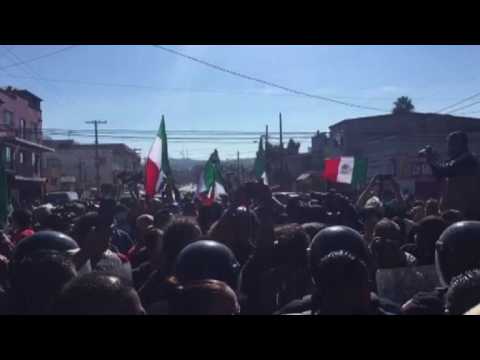 Anti-immigrant protesters in Mexico try to reach migrant shelter