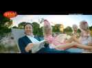 Yelloh! Village Publicit&eacute; TV avec St&eacute;phane Bern, promenade royale dans le camping - Label : Digiteka News - Category : News