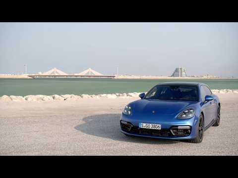 Porsche Panamera GTS Sport Turismo Design in Sapphire Blue Metallic