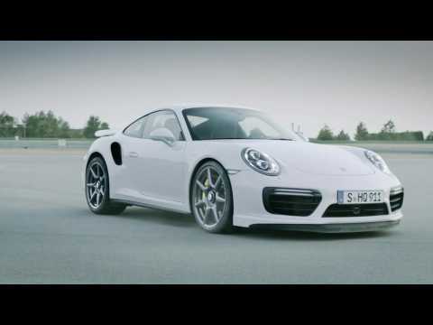 The 20-inch Porsche 911 Turbo carbon wheel