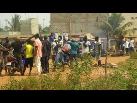 Police and opposition supporters clash in Togo