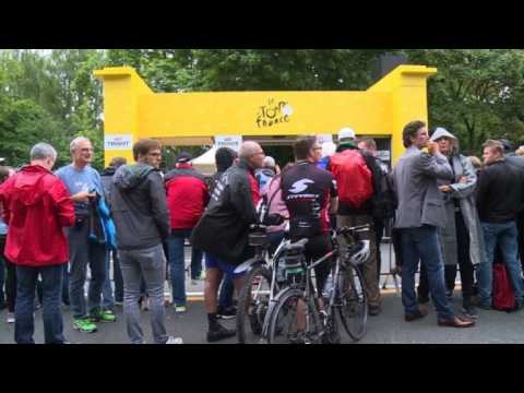 Cycling: Rainy Dusseldorf sees start of Tour de France