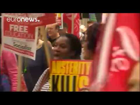 UK: Thousands join anti-government protest
