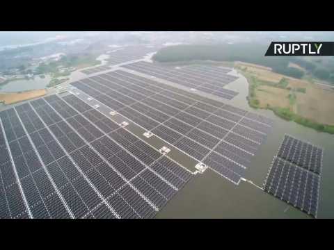 World's Largest Floating Solar Plant Now Powering Chinese Homes