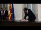 Catalan leader signs suspended independence declaration - Label : AFPTV - First images - Category : News
