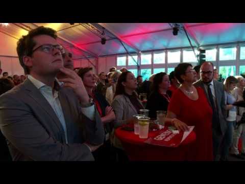 Austria: Social Democrats glum as projected results come out