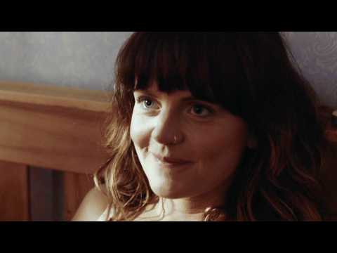 Love is blind - bande annonce - VOST - (2015)