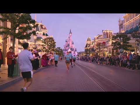 DISNEYLAND PARIS | Famous Faces at the Disneyland Paris Half-Marathon! | Official Disney UK