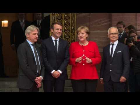 Merkel welcomes Macron at the Frankfurt book fair