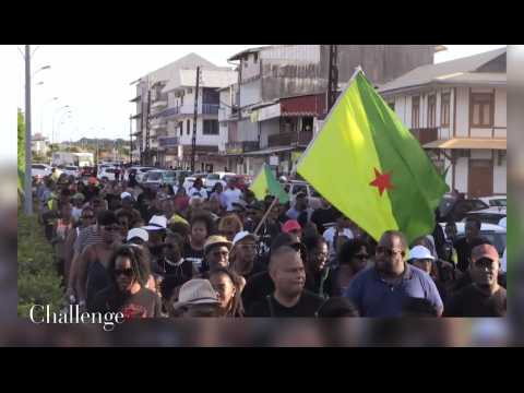 Visite de Macron en Guyane: manifestation à Cayenne