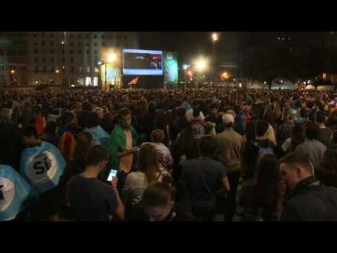 Catalan referendum: Independentists hold rally in Barcelona