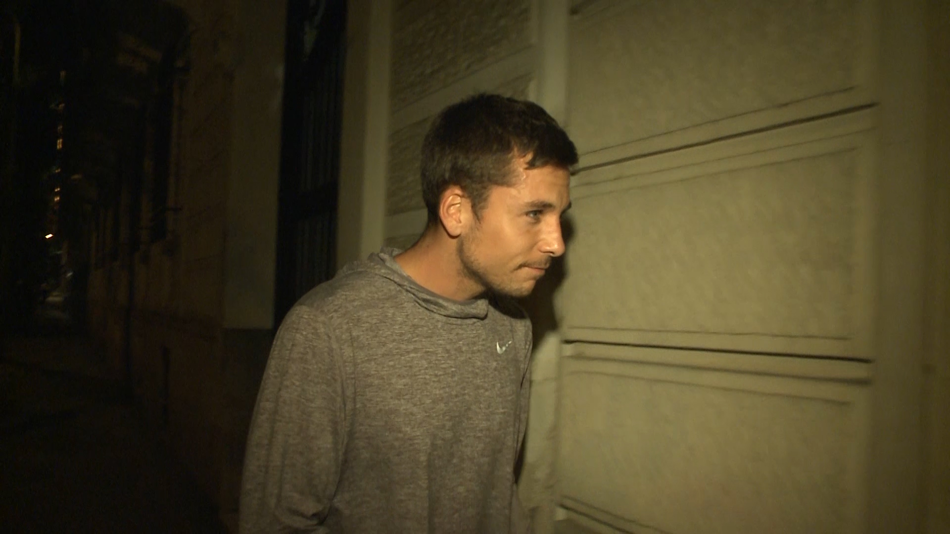 VIDEO : Benji sonríe, ¿ante un posible embarazo de Laura?