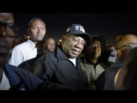 Ramaphosa takes early morning walk to promote healthy living