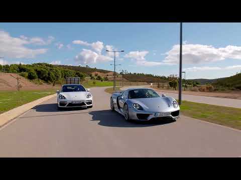 Porsche 918 Spyder & Panamera Turbo S E-Hybrid Sport Turismo in Carrara White Metallic
