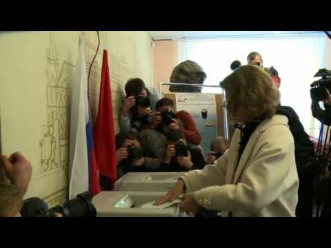 Ksenia Sobchak votes in Russian presidential election