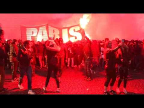 PSG-Real: Supporters gather outside Parc des Princes