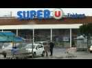 Police cordon surrounds supermarket of Tr&egrave;bes - Label : AFPTV - First images - Category : News