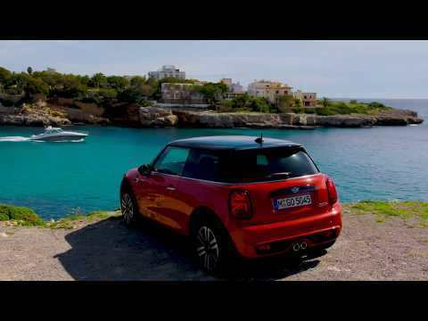 The new Mini and the new Mini Cabrio Trailer in Mallorca