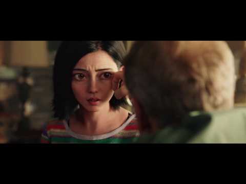 
                Alita: Battle Angel - Bande annonce 1 - (2018)            