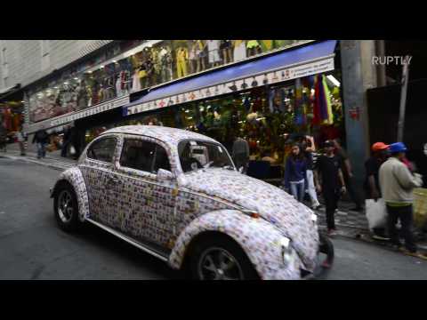 Collector’s item! Sao Paulo pranksters cover car in 15,000 footy stickers