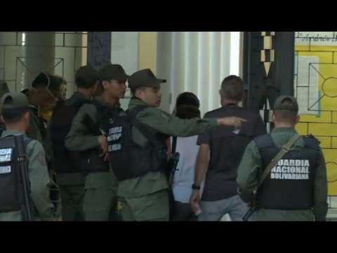Voting starts in controversial Venezuela election