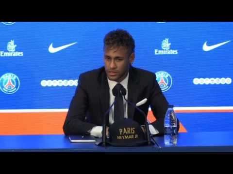 Football: Neymar in Paris for 'bigger challenge'