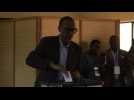 Rwanda: Kagame casts his vote - Label : AFPTV - First images - Category : News