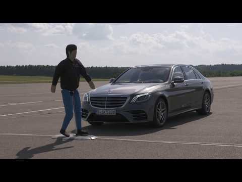 Mercedes-Benz S-Class - Active Brake Assist Pedestrian Detection | AutoMotoTV