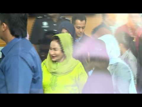 Wife of ex-Malaysian PM arrested by anti-graft agency