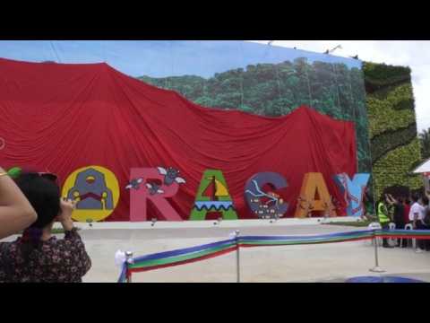 Philippines opens cleaner, stricter Boracay to tourists