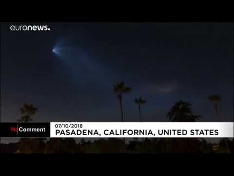Aurora Borealis and SpaceX light up night skies