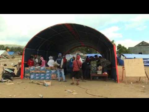 Indonesia: Food and tents distributed by NGOs