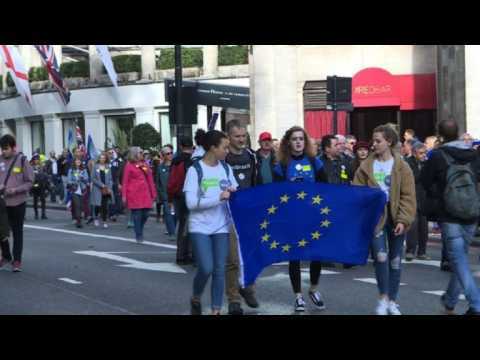 Tens of thousands rally in London for new Brexit vote