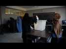 Afghans come out to vote despite security concerns - Label : AFPTV - First images - Category : News